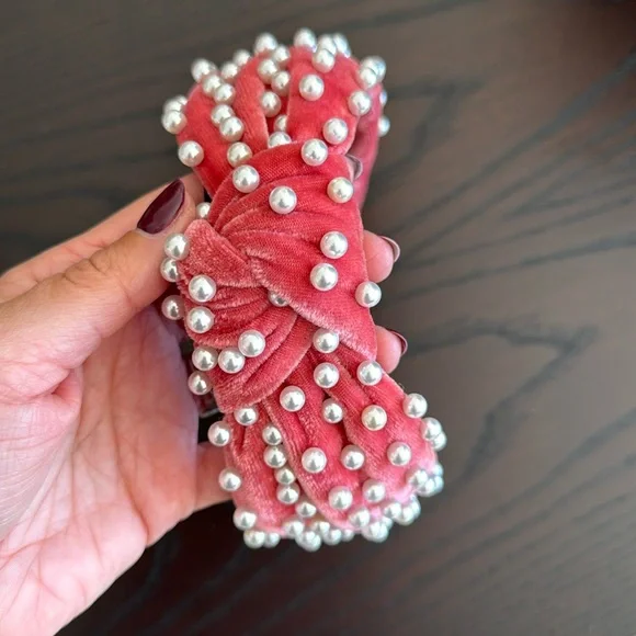 Lele Sadoughi | Accessories | Red Velvet Lele Sadoughi Pearl  display picture 2